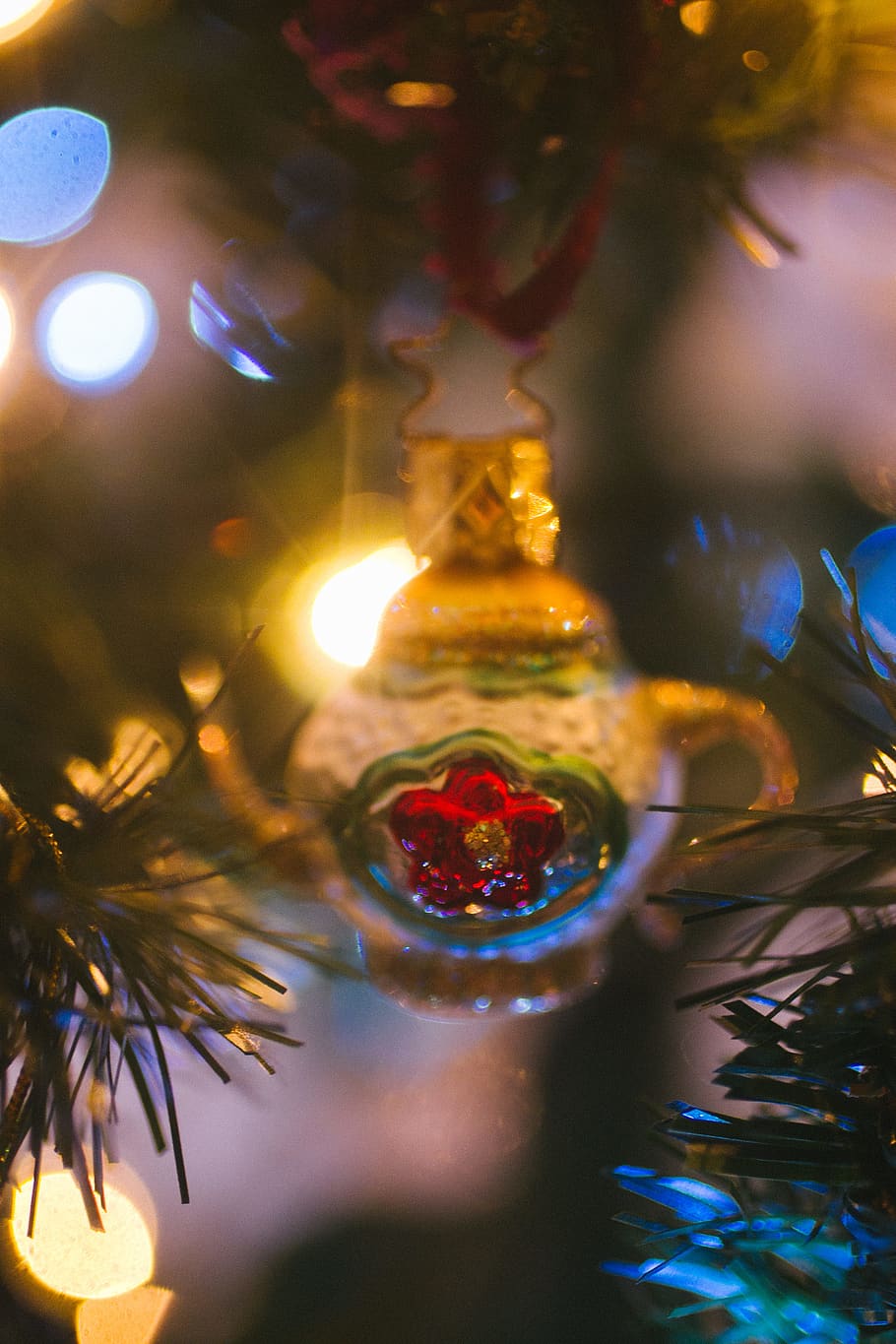 Tree, Kitsch, Christmas, Teapot, Christmas Decoration, - Christmas Ornament - HD Wallpaper 