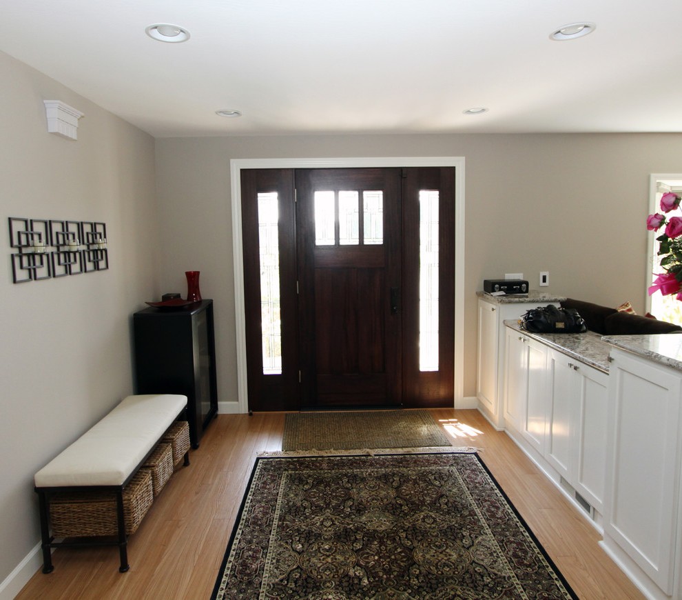 Entryway Bench Entry Modern With Contemporary Wallpaper - Bedroom - HD Wallpaper 