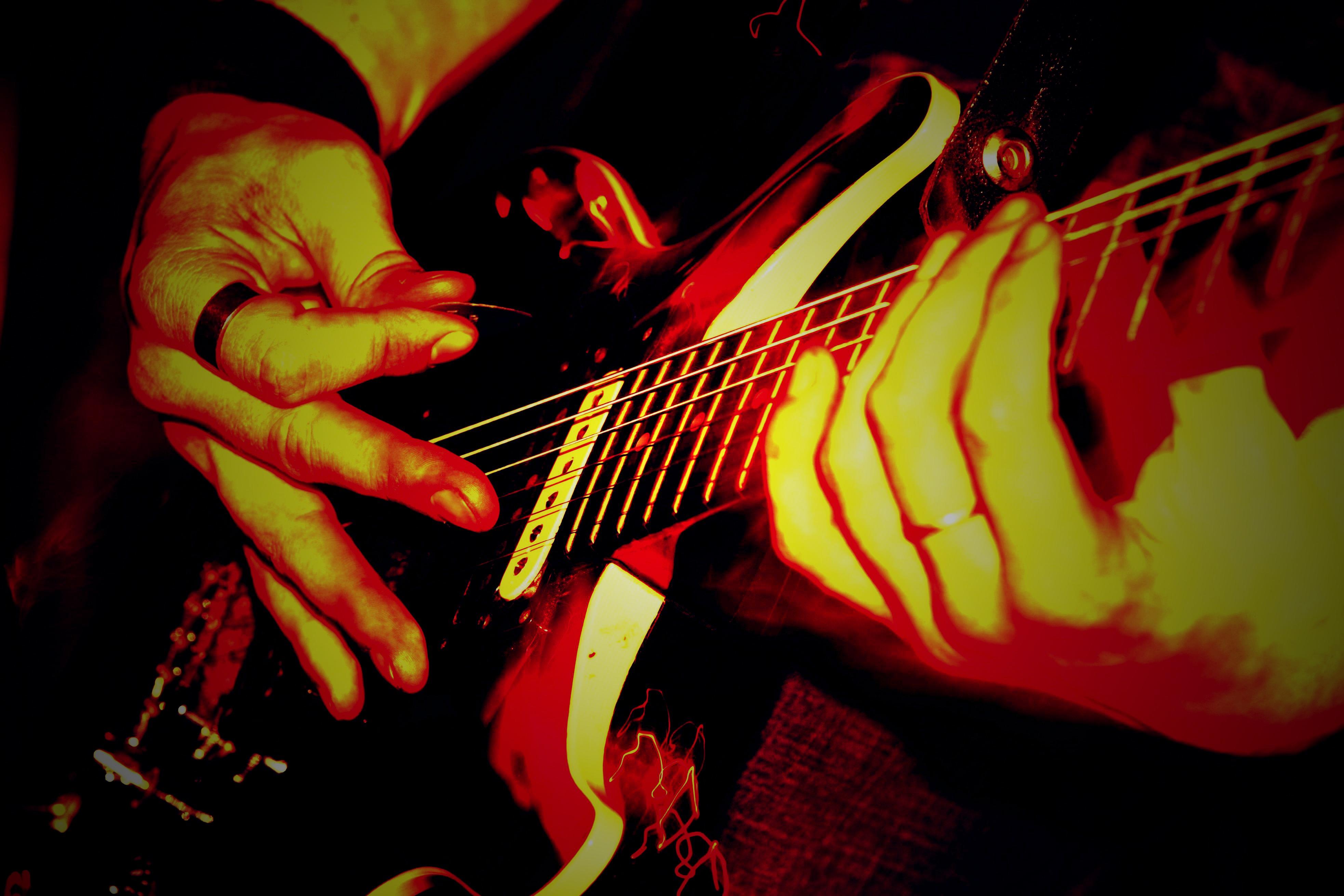 Jamming On Live Guitar - Guitar Metal Wallpaper Hd - HD Wallpaper 