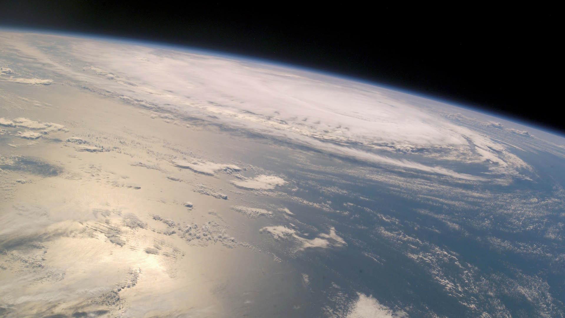 Nasa Desktop Wallpaper4 600×338 - Nasa Earth Photo Orbit - HD Wallpaper 