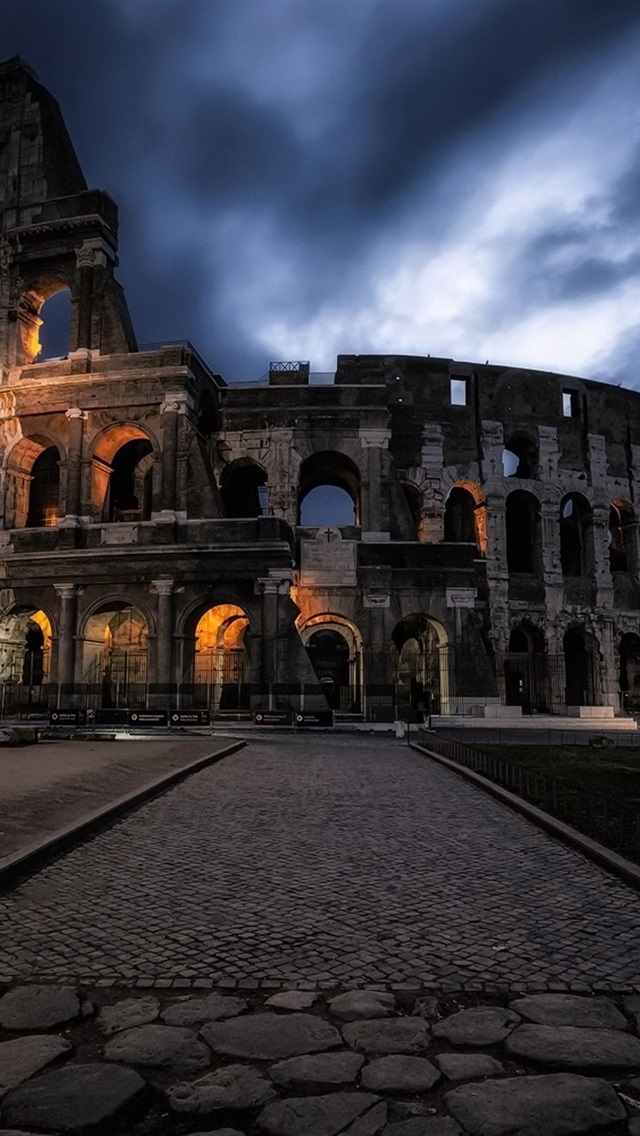 Iphone Wallpaper Rome Colosseum, Night, Clouds - Colosseum - HD Wallpaper 