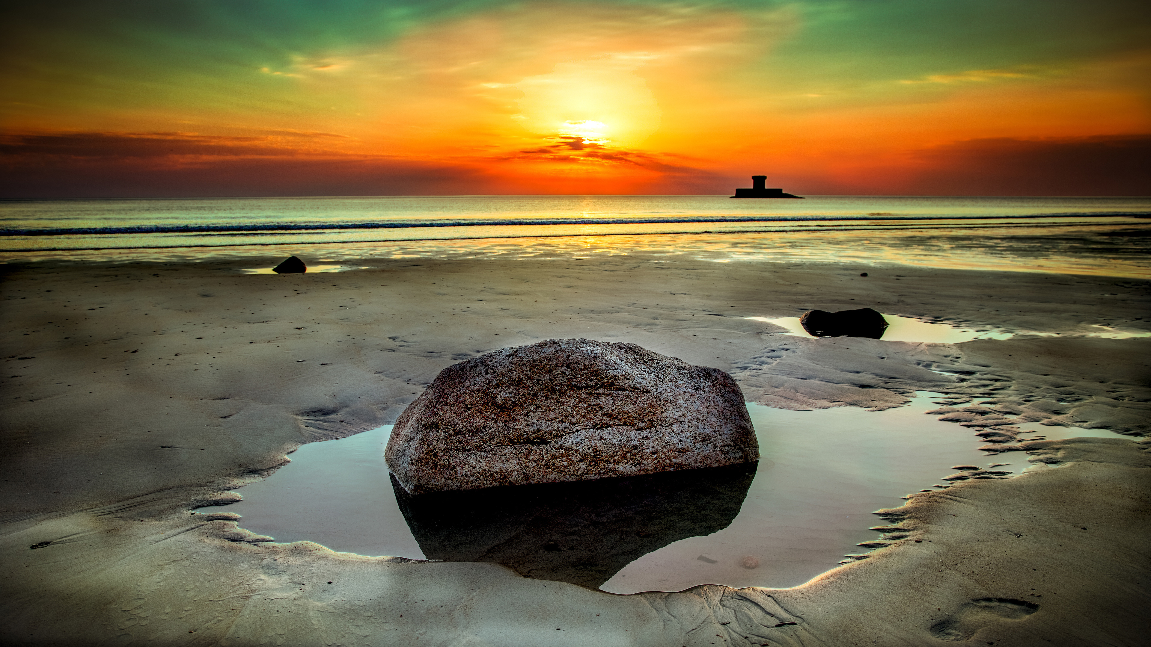 Beach Stone Rock Seashore Clouds Sunset 4k - Beach Images With Stone - HD Wallpaper 