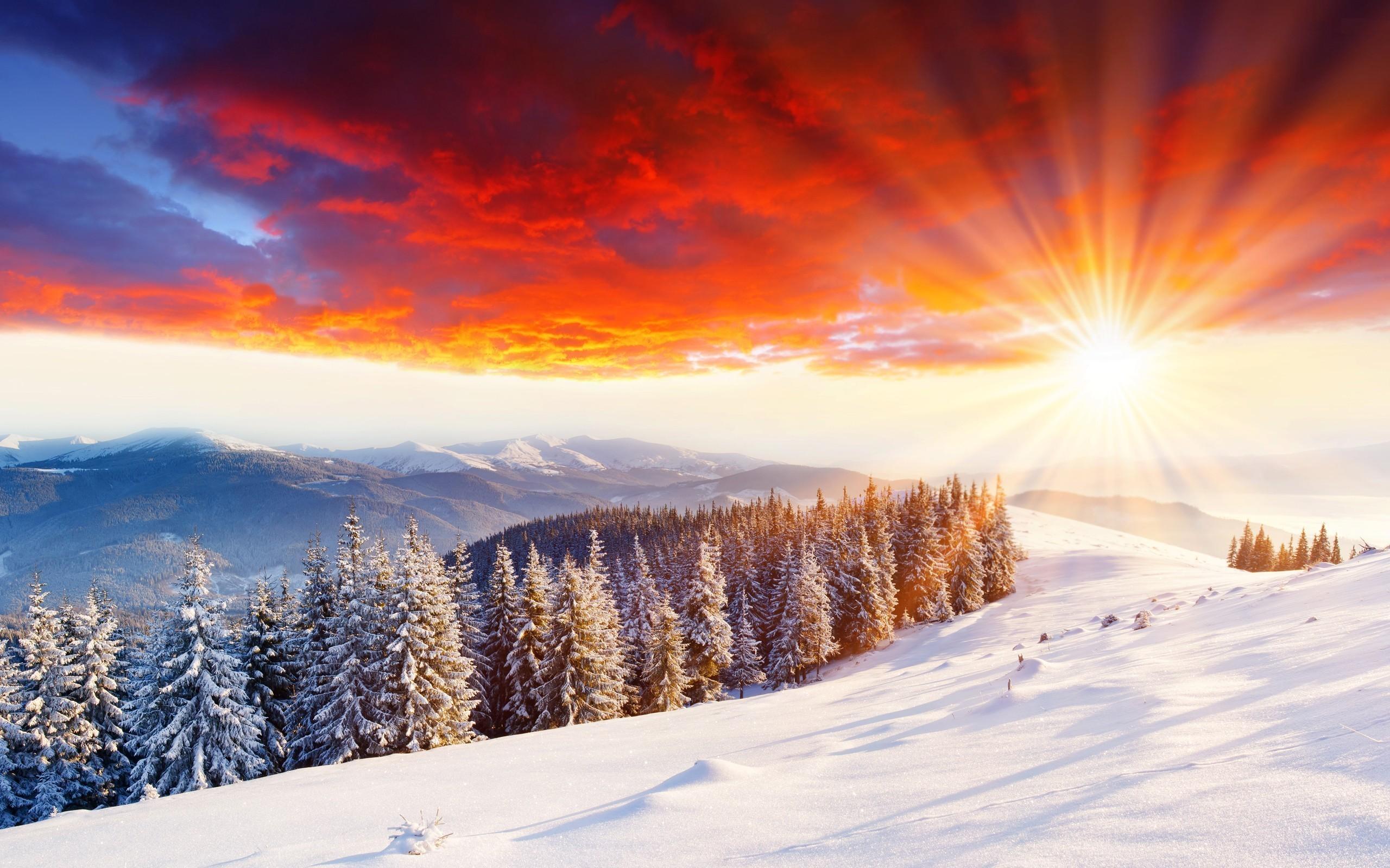 Snowy Mountain With Sun - HD Wallpaper 