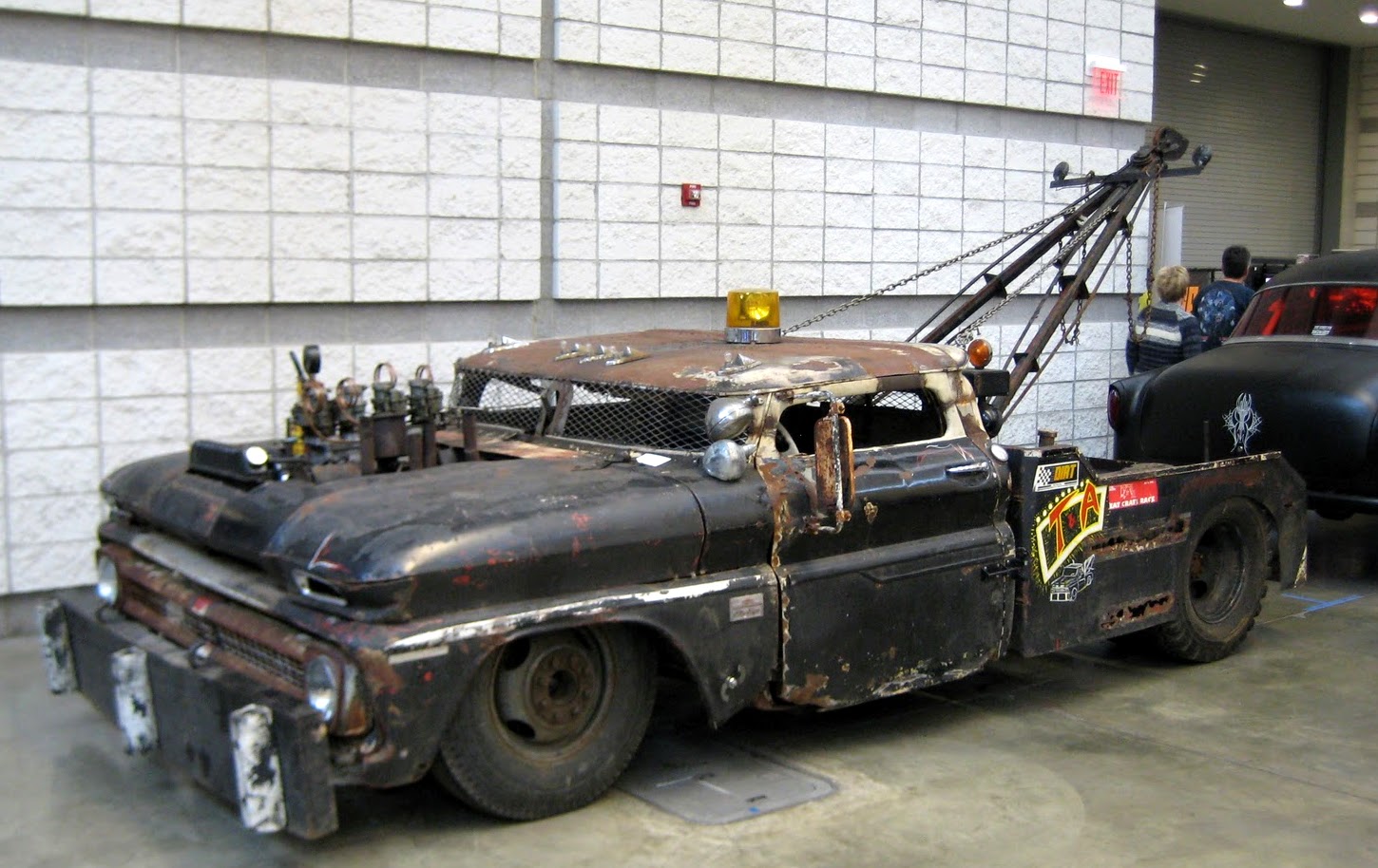 Rat Rod Tow Truck - HD Wallpaper 