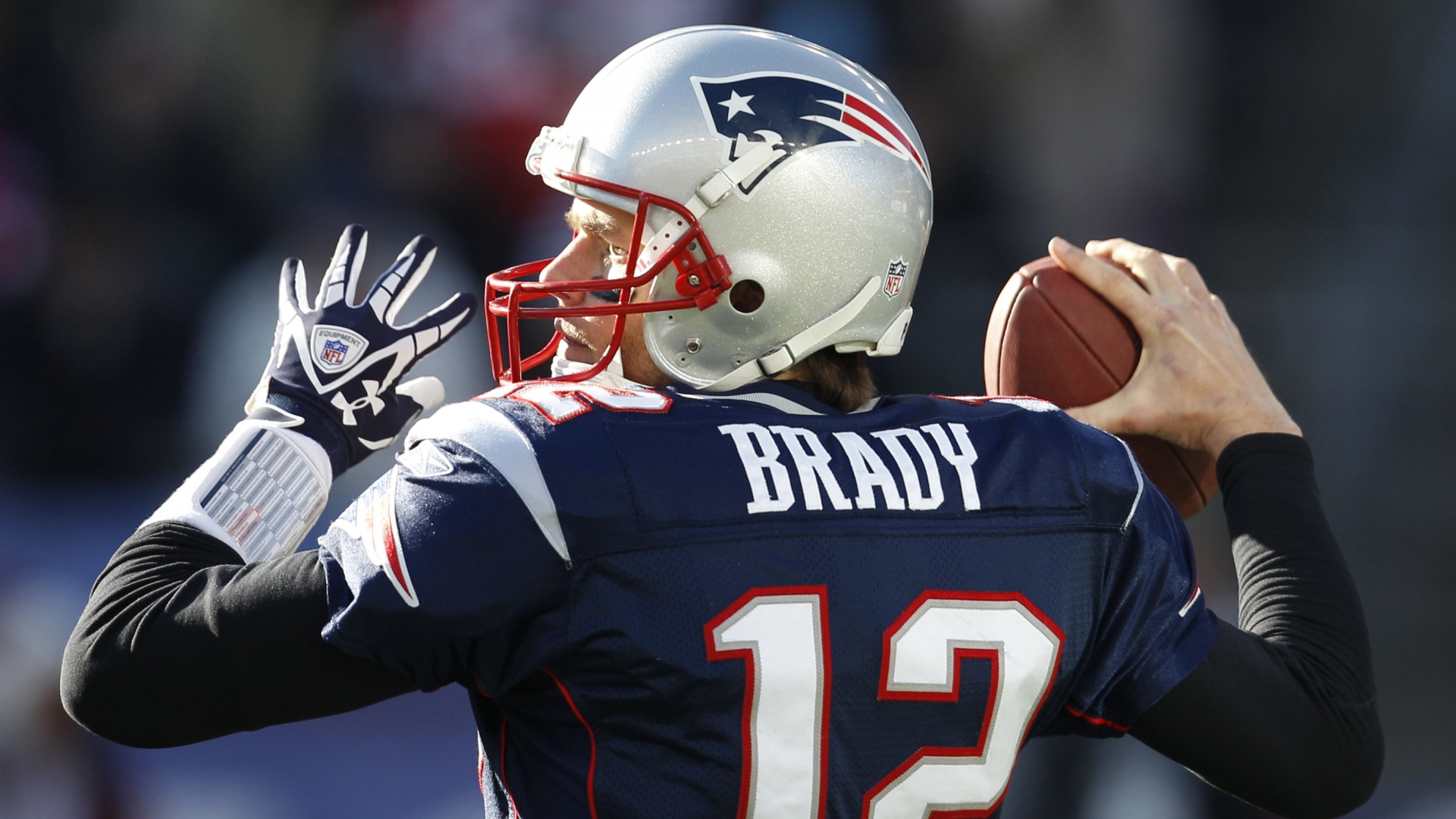 Wallpaper Tom Brady Helmet Ball American Football - Tom Brady Wallpaper Hd - HD Wallpaper 