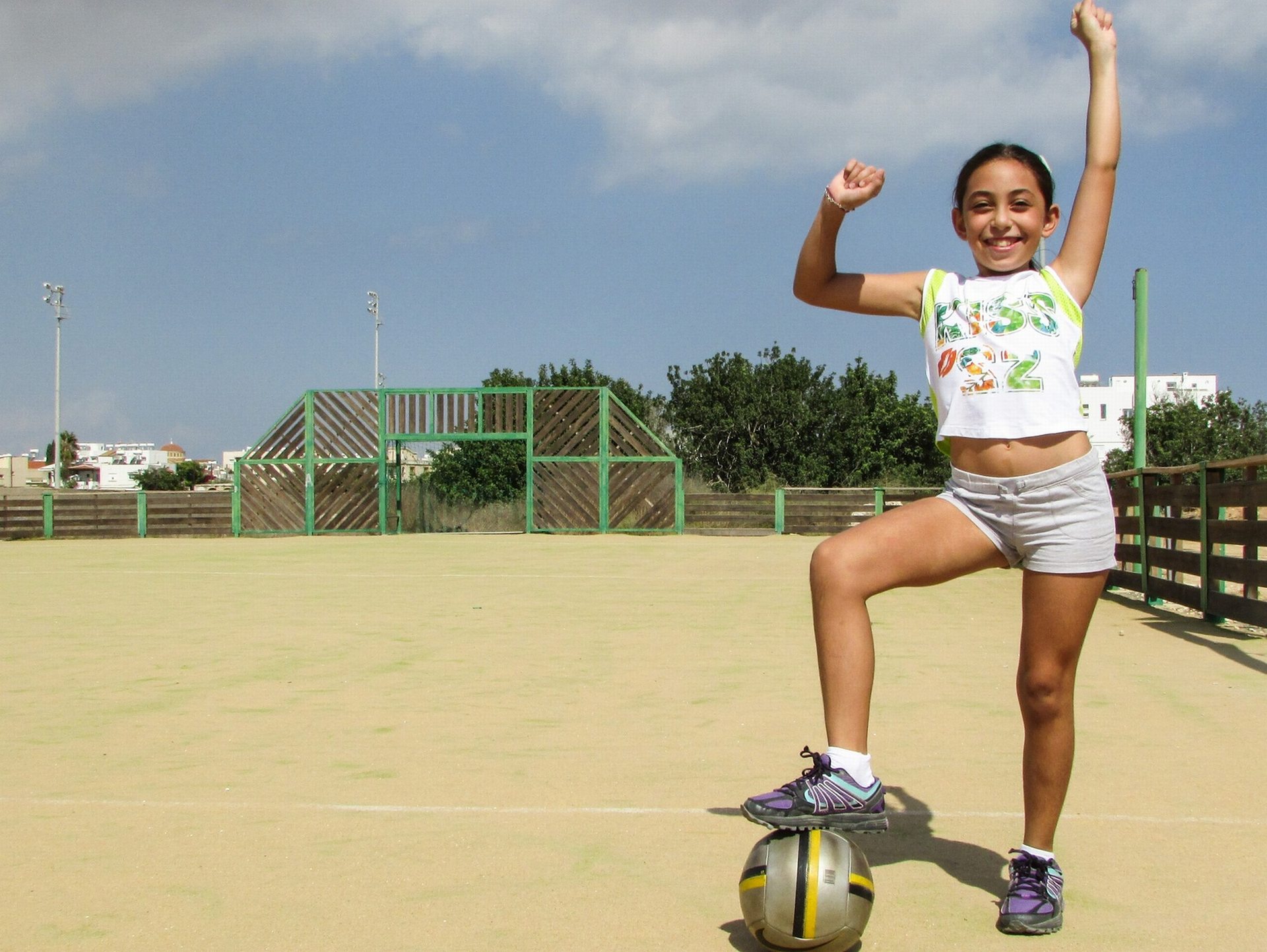 Niña Futbolista - HD Wallpaper 