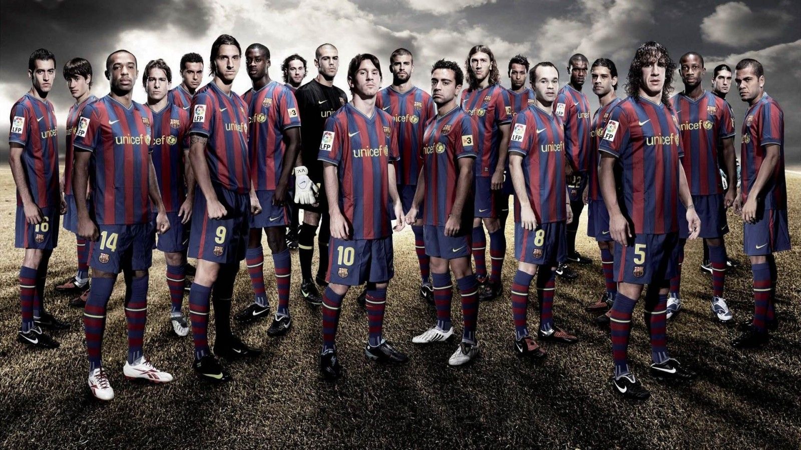 Fcb Wallpaper 14 - Fc Barcelona Team Wallpaper Hd - HD Wallpaper 