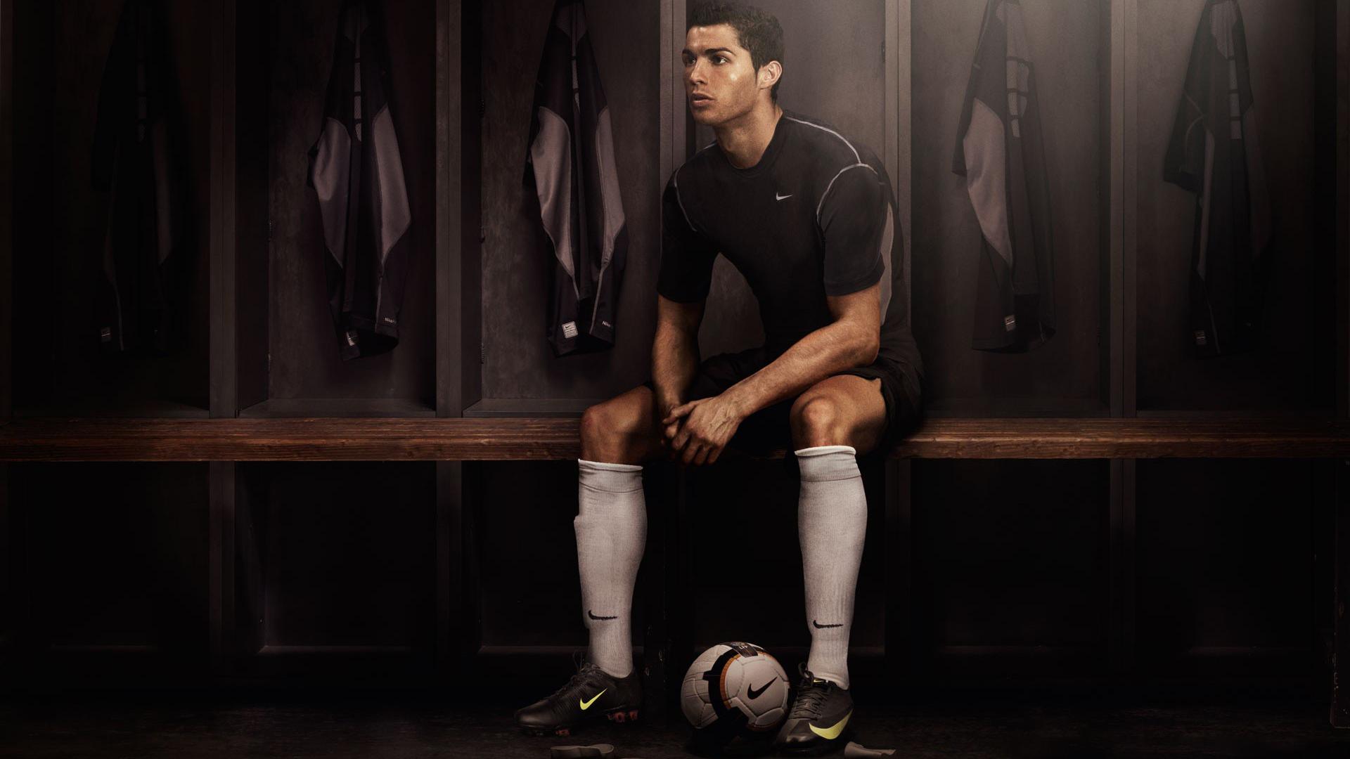 Cristiano Ronaldo Wallpapers - Cristiano Ronaldo New Pc Hd - HD Wallpaper 