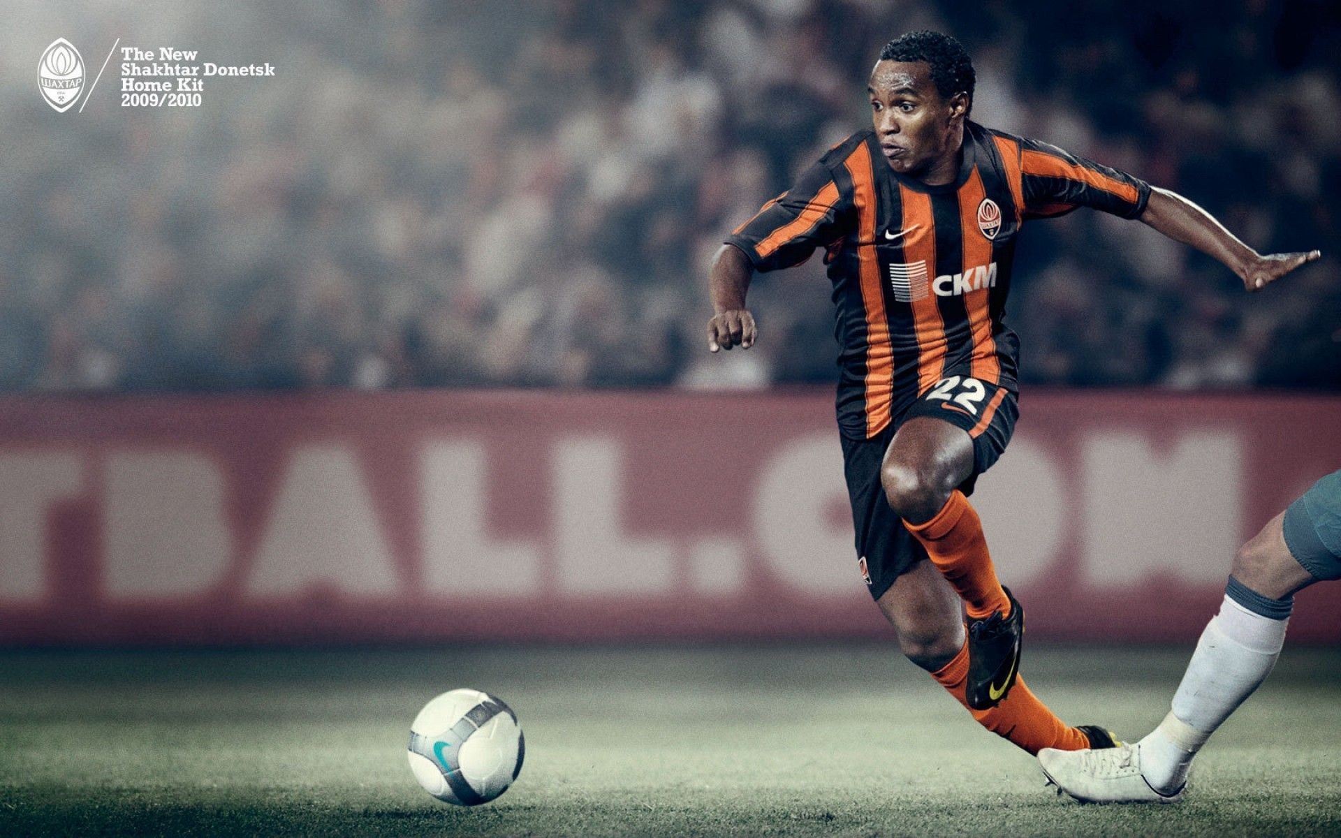 Nike Soccer Wallpaper Mobile - Shakhtar Donetsk Luiz Adriano - HD Wallpaper 