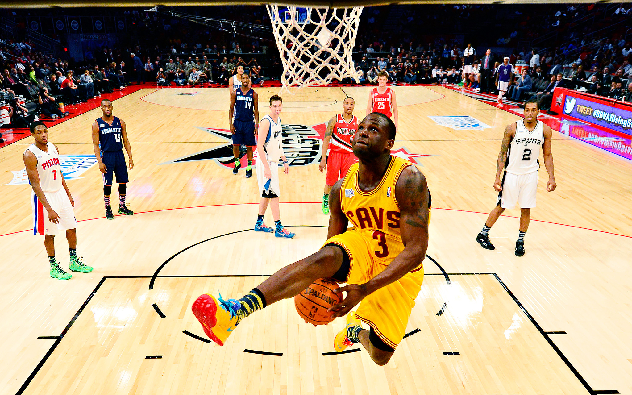 Nba Cool Wallpaper Pic Wppw3042 - Dion Waiters Bbva Rising Stars Challenge - HD Wallpaper 