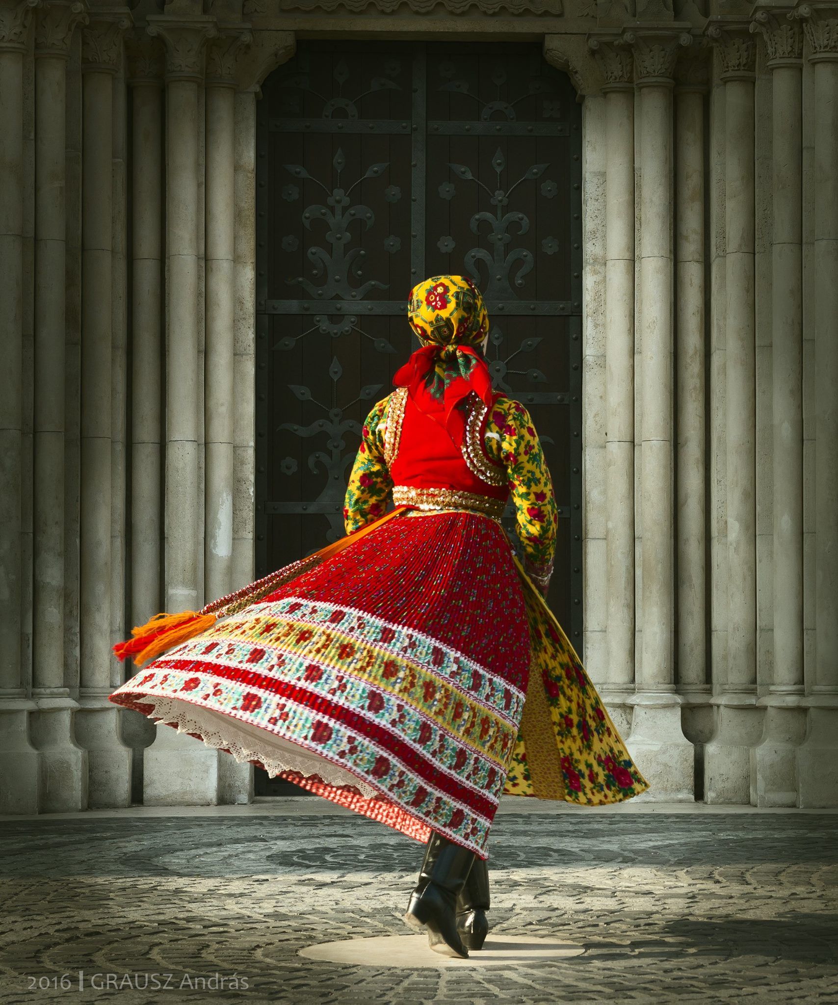 Hungarian Folk Dance Photographie - HD Wallpaper 