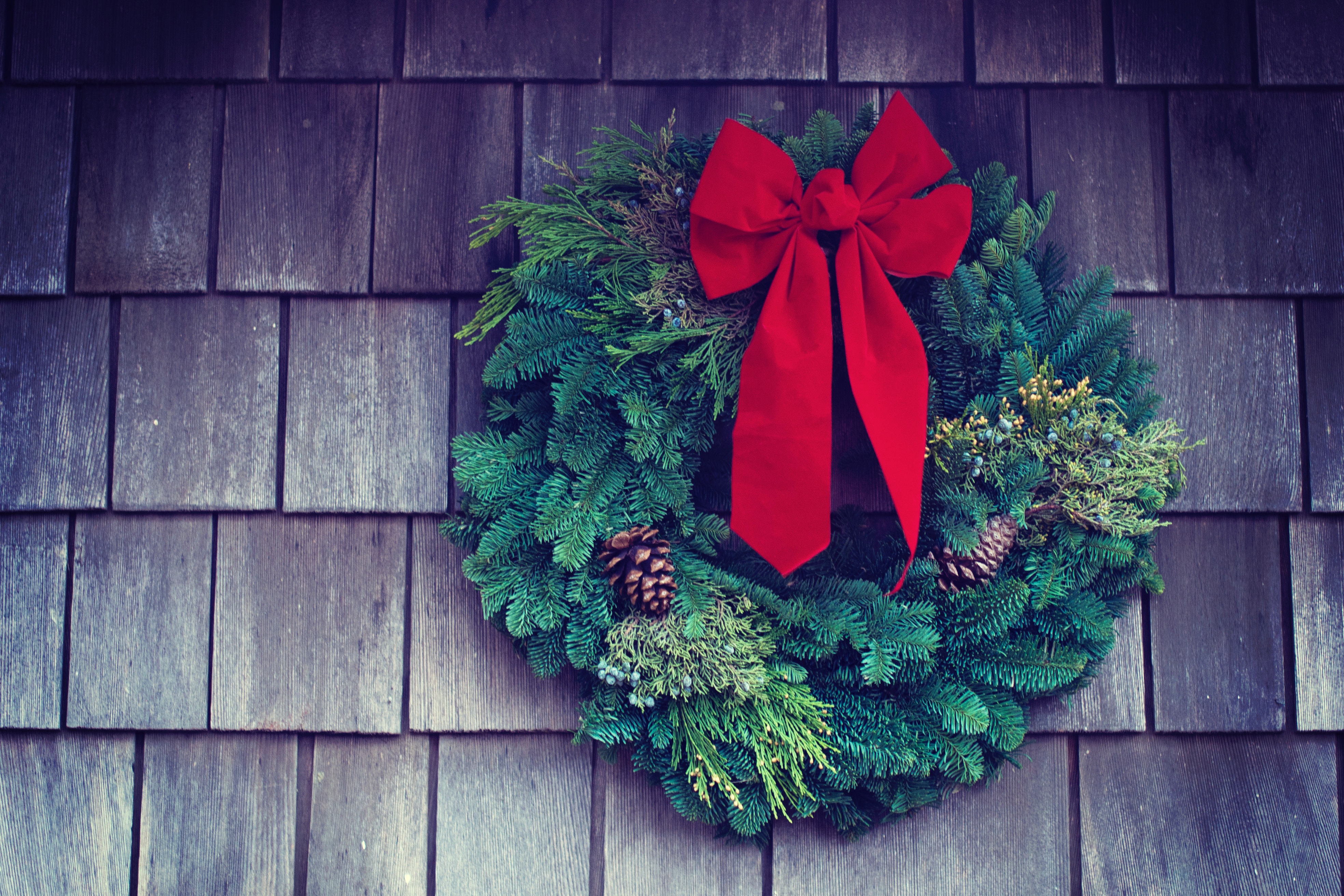 Christmas Wreath - HD Wallpaper 