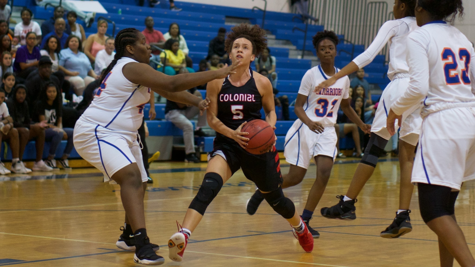 Dribble Basketball - HD Wallpaper 