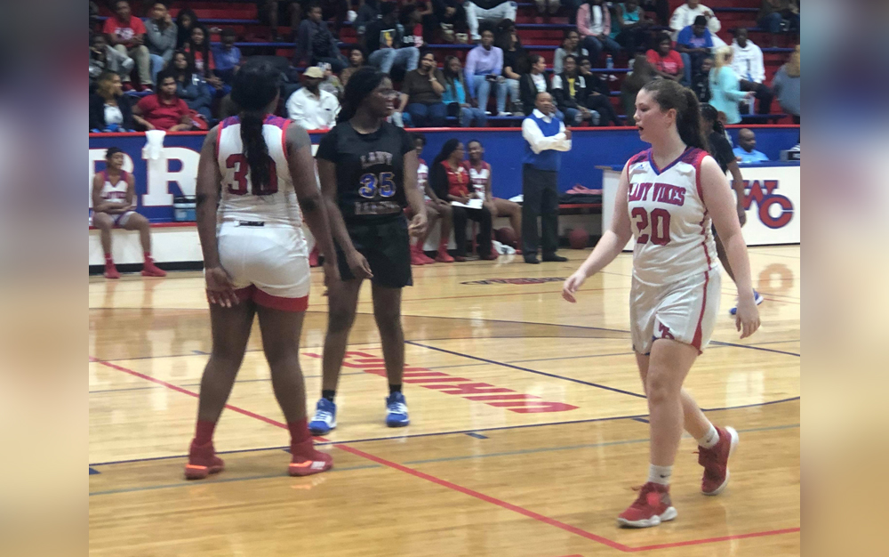 Dribble Basketball - HD Wallpaper 