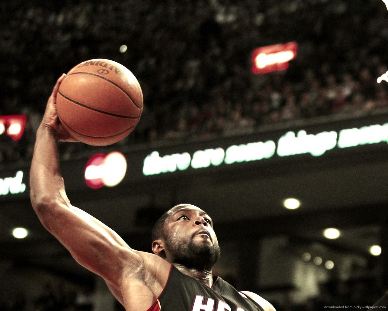 Lebron James Dunk Nike Basketball Hd Wallpapers - HD Wallpaper 