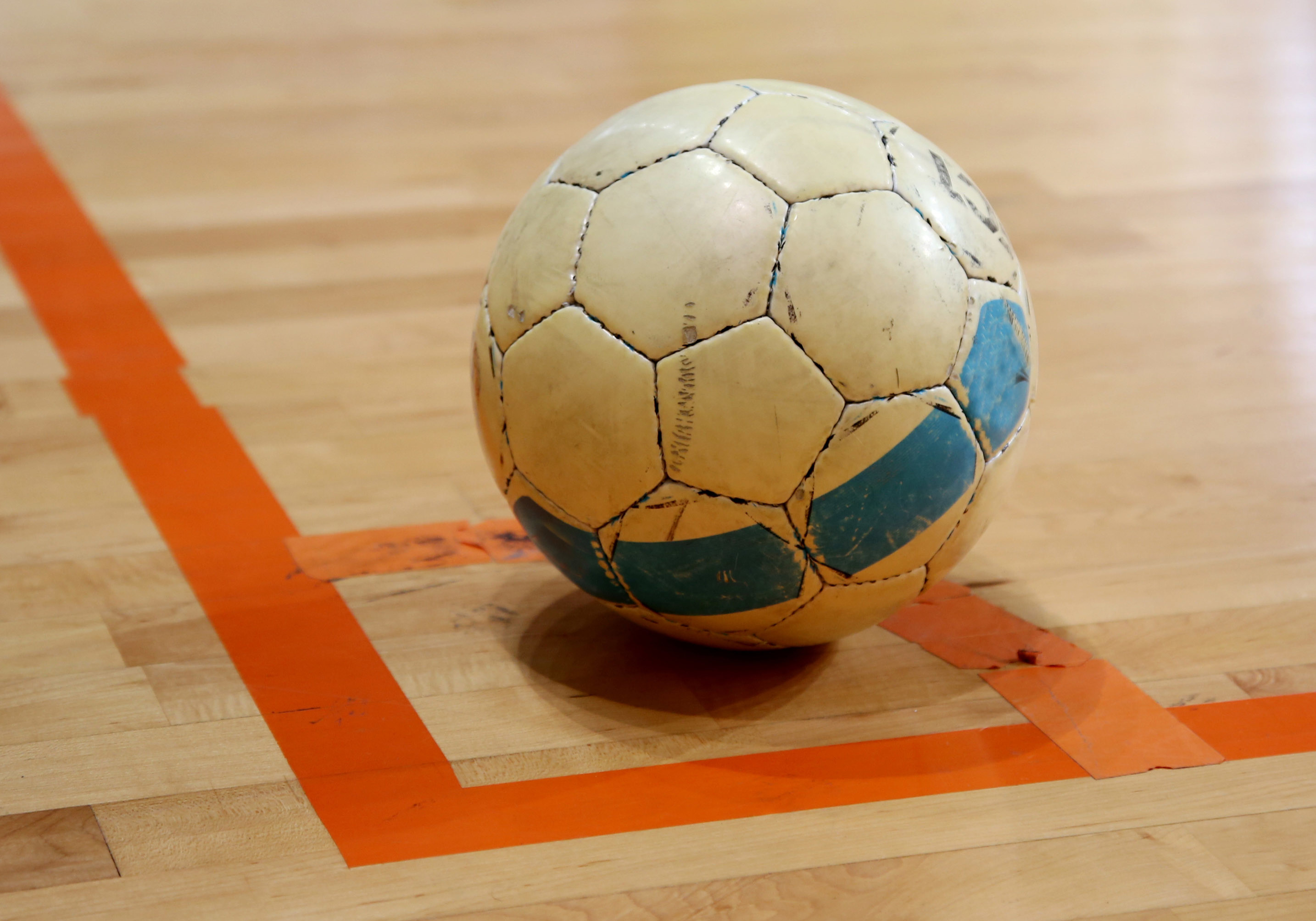 Saque De Futbol Sala - HD Wallpaper 