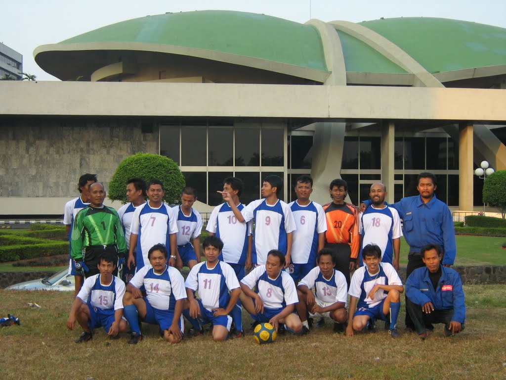 Lapangan Bola Komplek Dpr/mpr Ri - Lapangan Bola Dpr - HD Wallpaper 