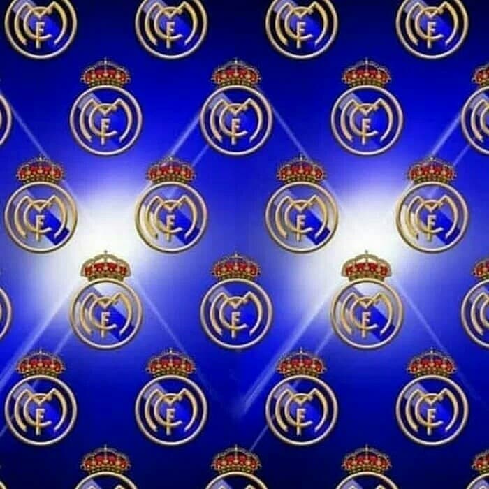 Wallpaper Wall Stiker Dinding Motif Logo Bola Real - Madrid - HD Wallpaper 