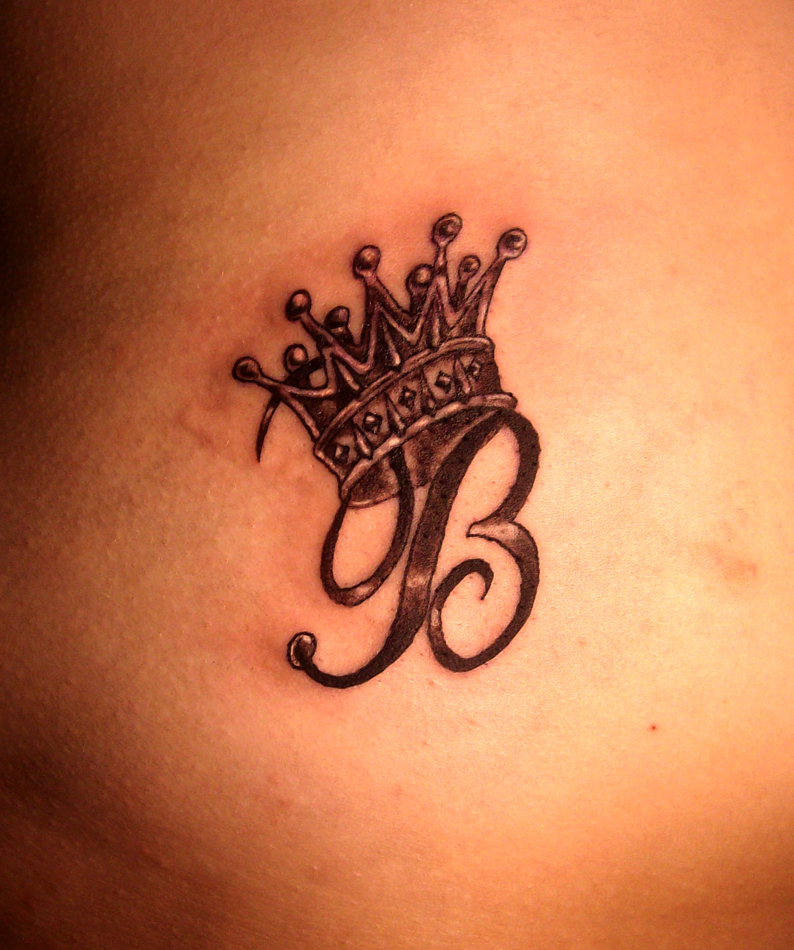 Letter B Tattoo With Crown - 1566x1872 Wallpaper 