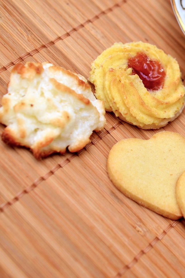 Cookie, Pastries, Sweet, Christmas Cookies, Small Cakes - Pastries Backgrounds - HD Wallpaper 