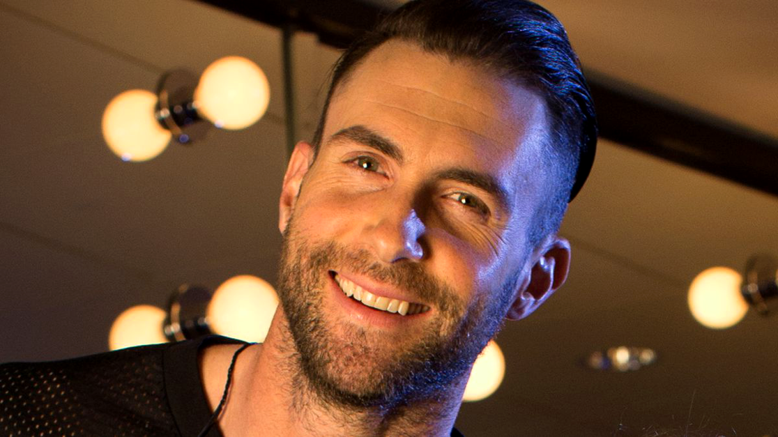 Adam Levine Style, Clothes And Adam Levine Hair Style - Gentleman - HD Wallpaper 