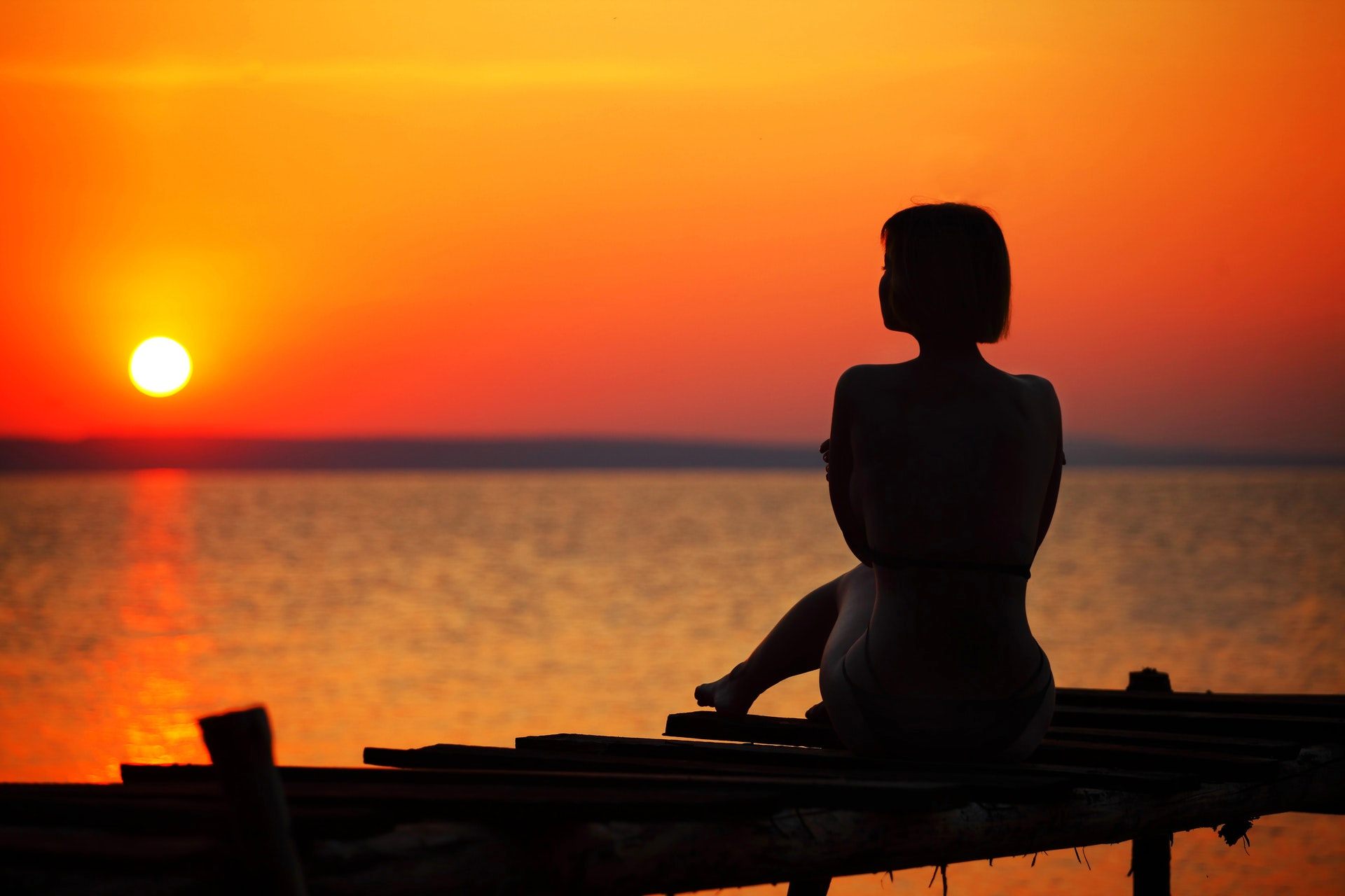 girl sunset silhouette