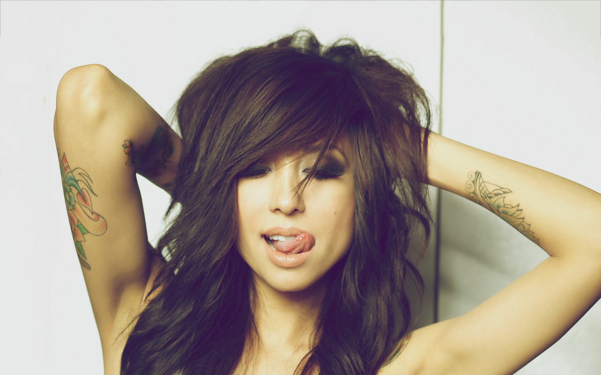 Tattooed Girl - HD Wallpaper 