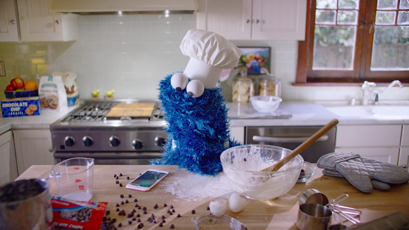 Cookie Monster Siri - HD Wallpaper 