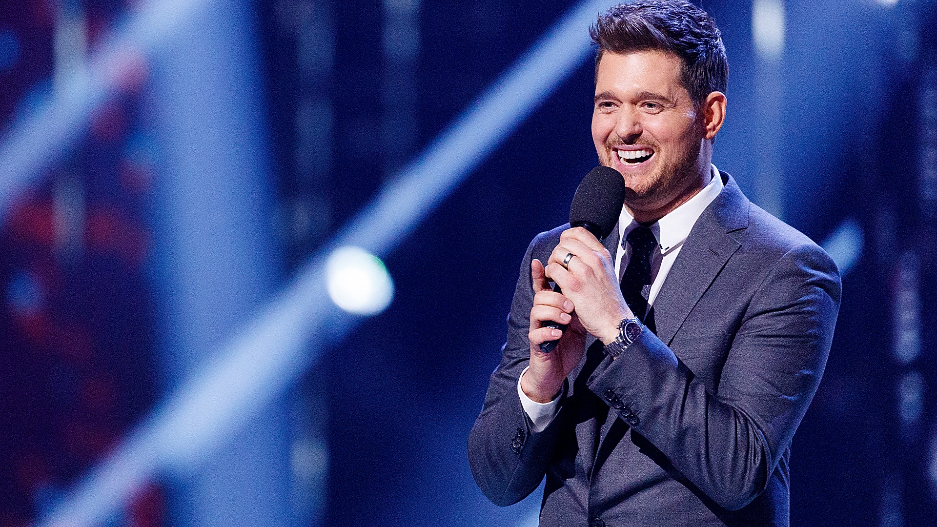 Michael Buble Tour 2020 - HD Wallpaper 