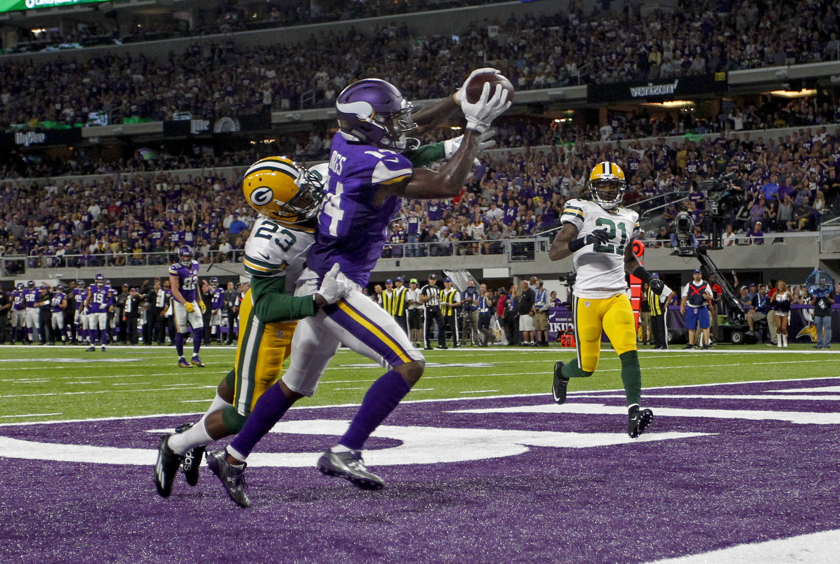 Minnesota Vikings 4k - Stefon Diggs Best Catch - HD Wallpaper 