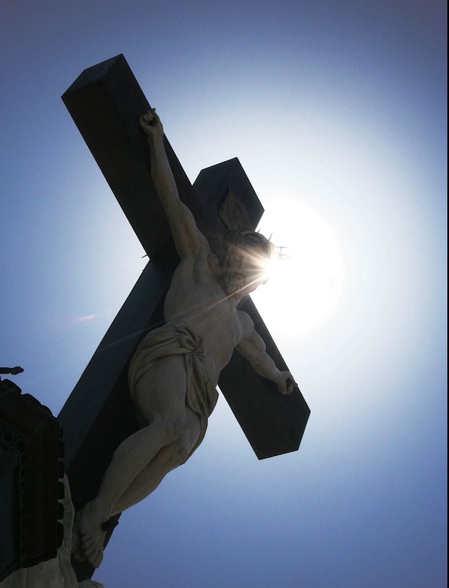 Crucifix Statue Photo During Daytime, Jesus, God, Catholic, - Jesus - HD Wallpaper 