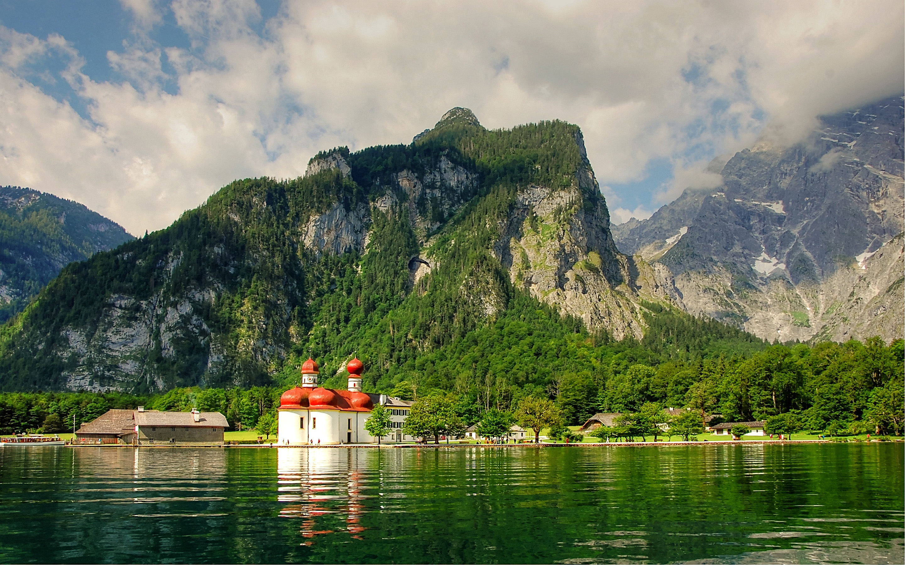 St. Bartholomew's Church - HD Wallpaper 