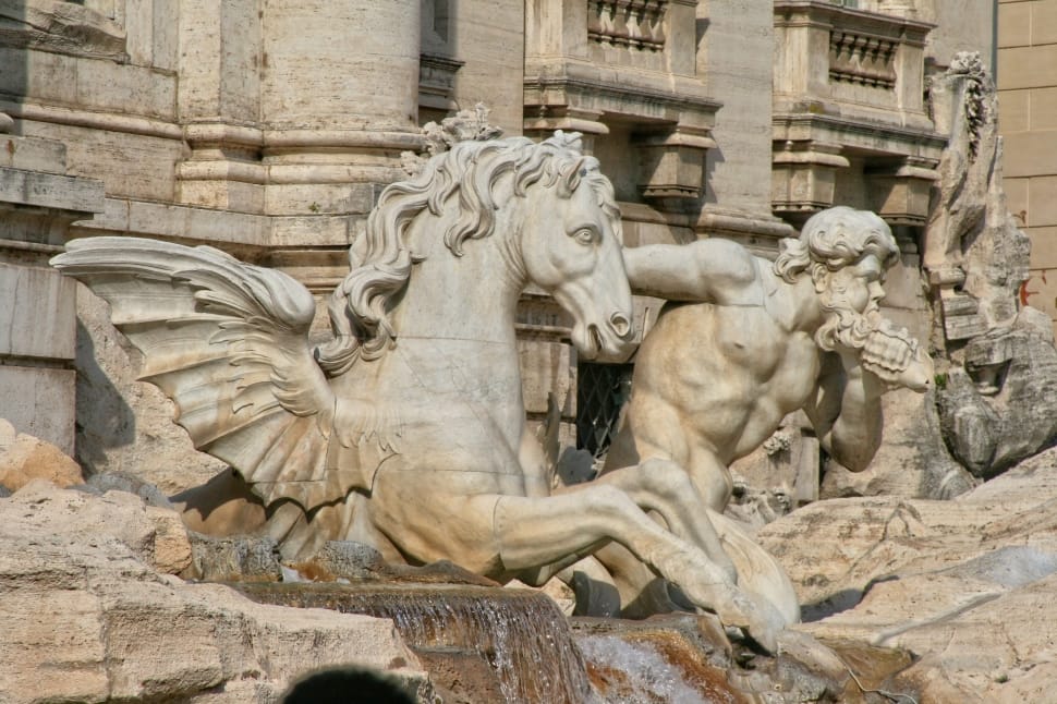 Pegasus And Greek God Statue Preview - Trevi Fountain - HD Wallpaper 