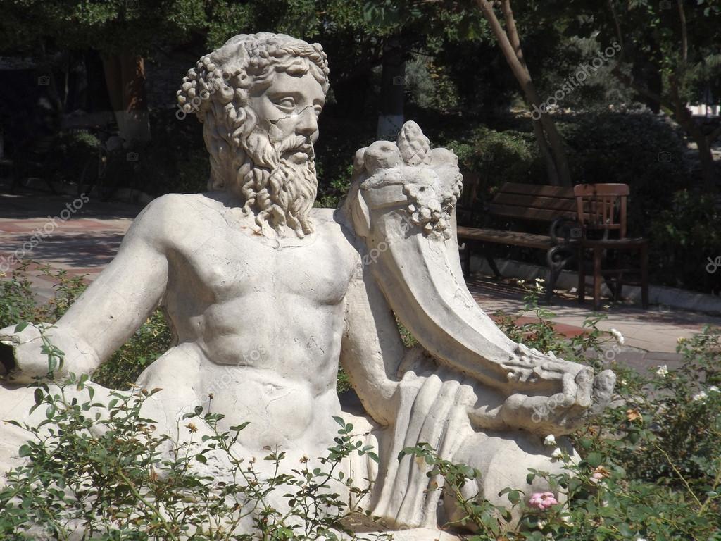 Dionysus Greek God Statue - HD Wallpaper 