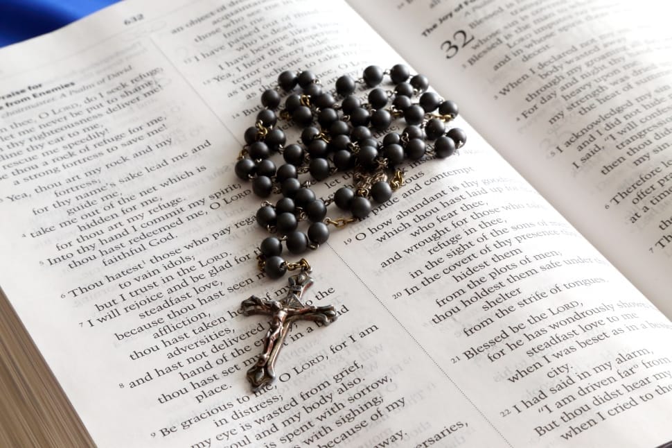 Black And Silver Rosary Preview - Rosario Espiritu Santo Escrito - HD Wallpaper 