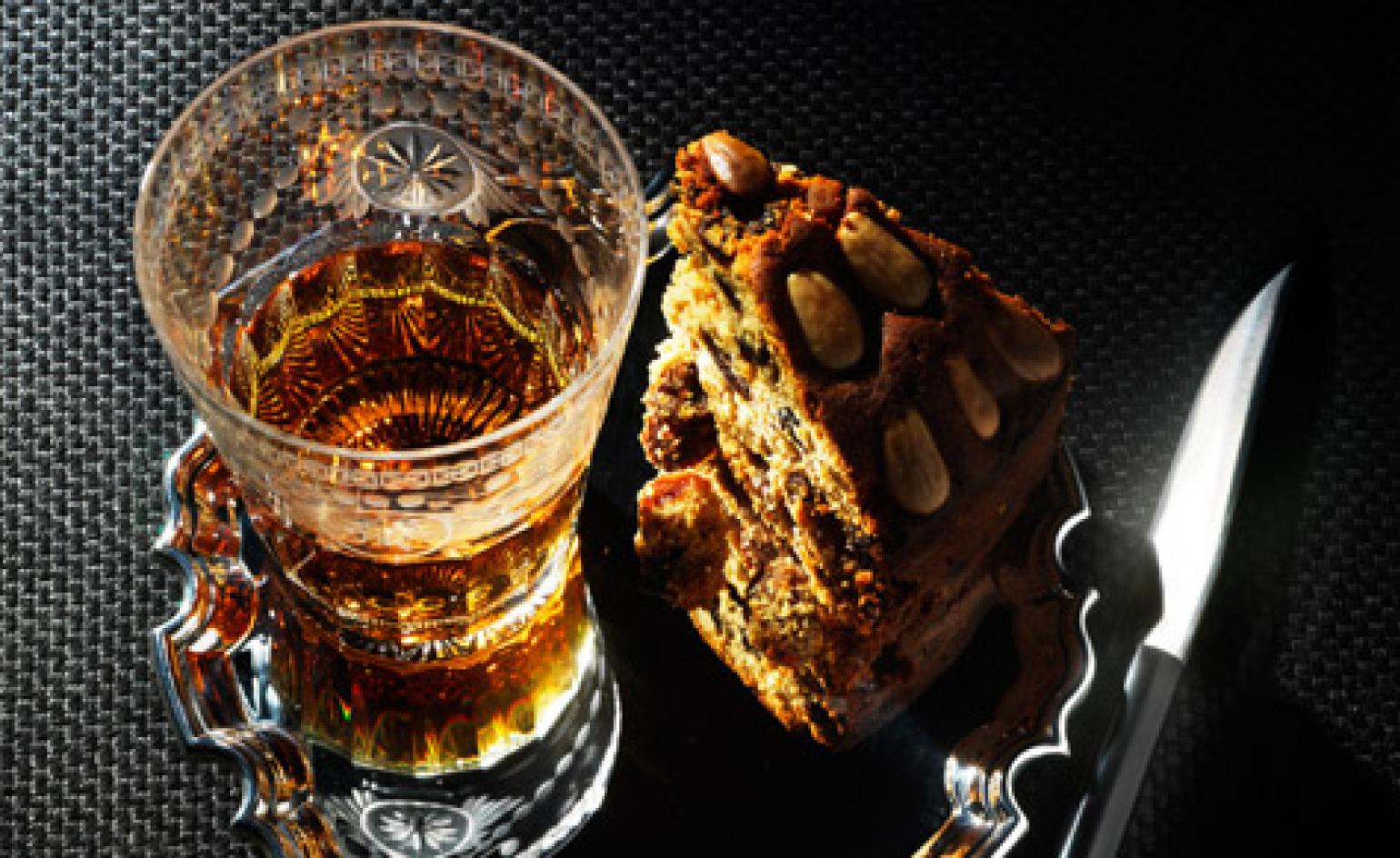 Richard Foster Melina Keays Whiskey - HD Wallpaper 