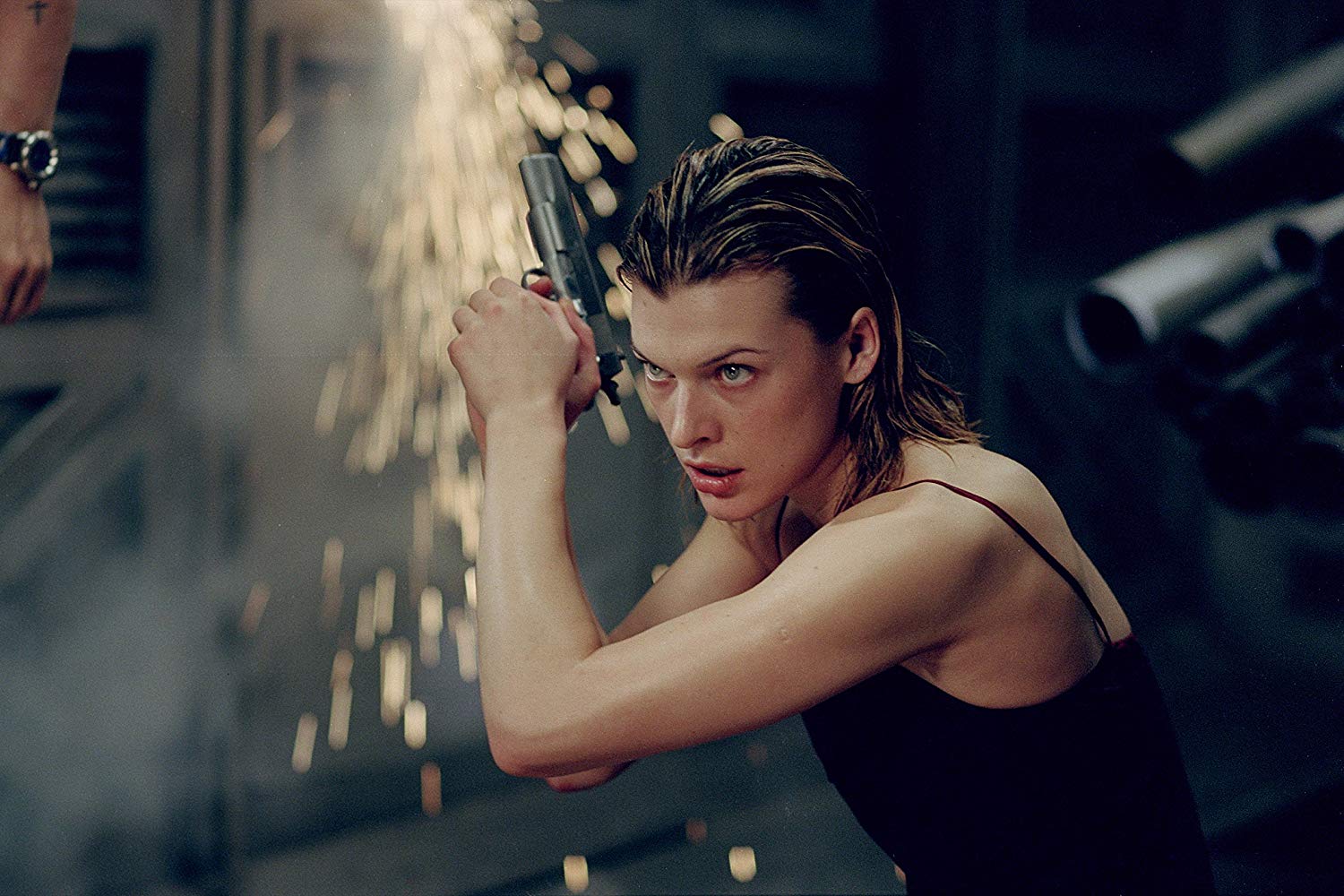 Posterhouzz Movie Resident Evil Milla Jovovich Hd Wallpaper - Resident Evil 1 Movie Alice - HD Wallpaper 