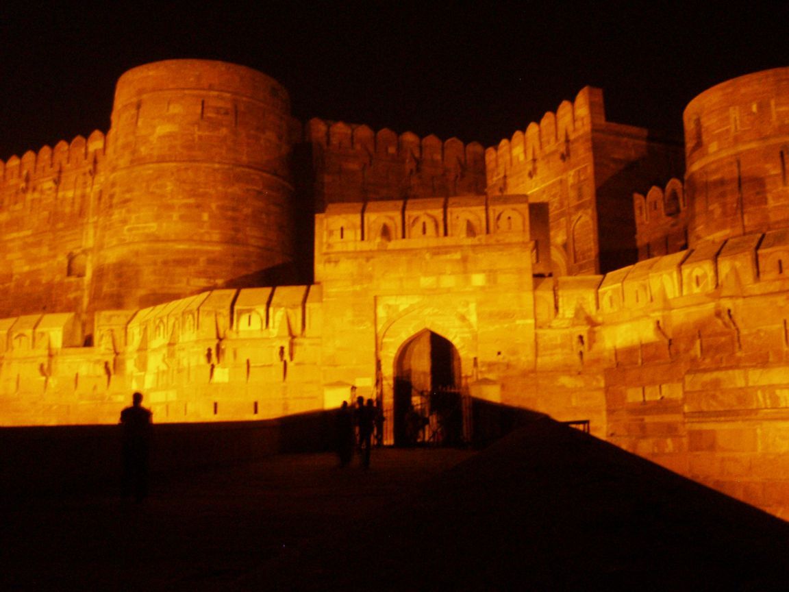 Agra Fort Light And Sound Show - HD Wallpaper 