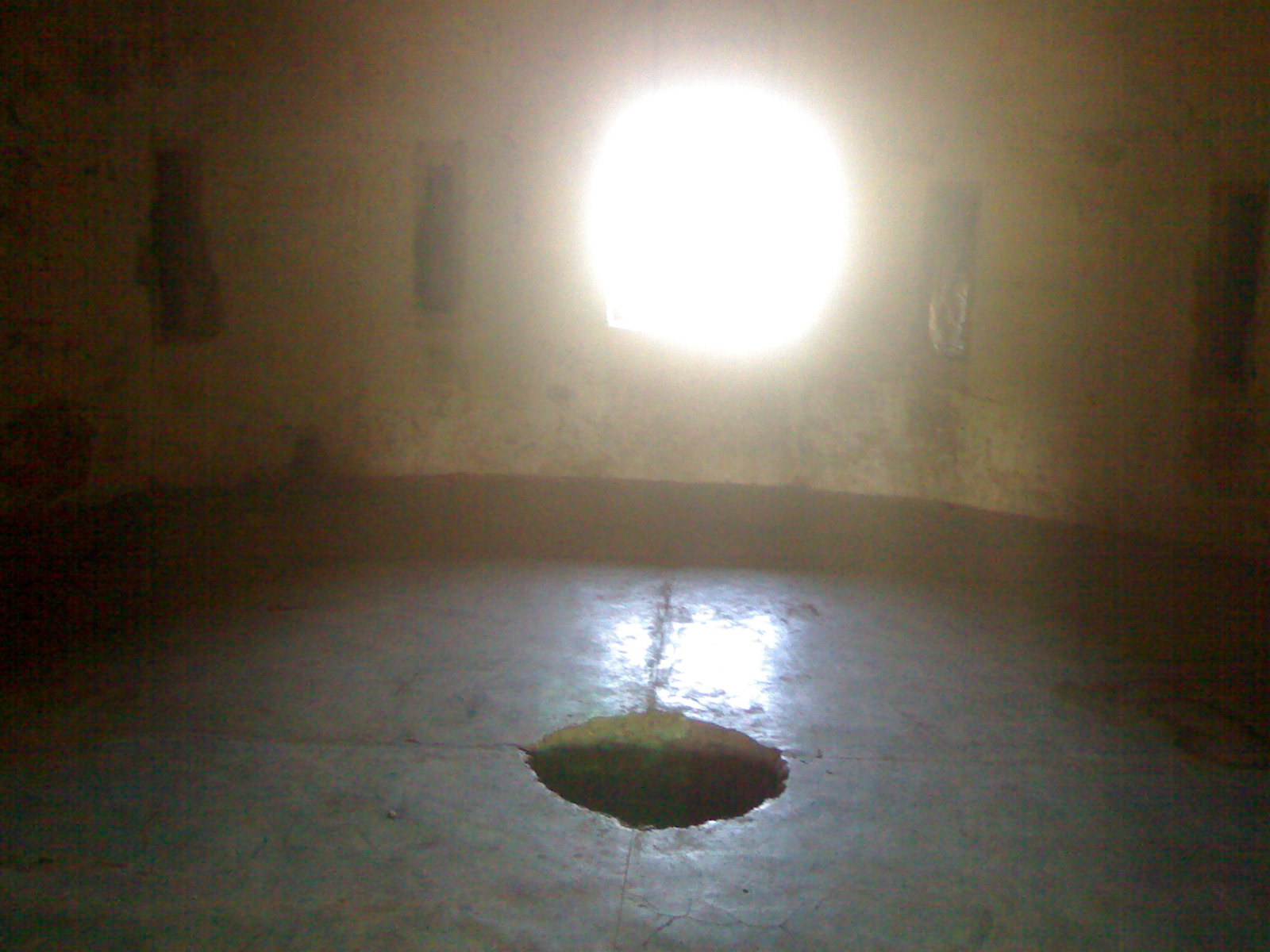 Jhansi Ka Kila Wallpaper - Light - HD Wallpaper 