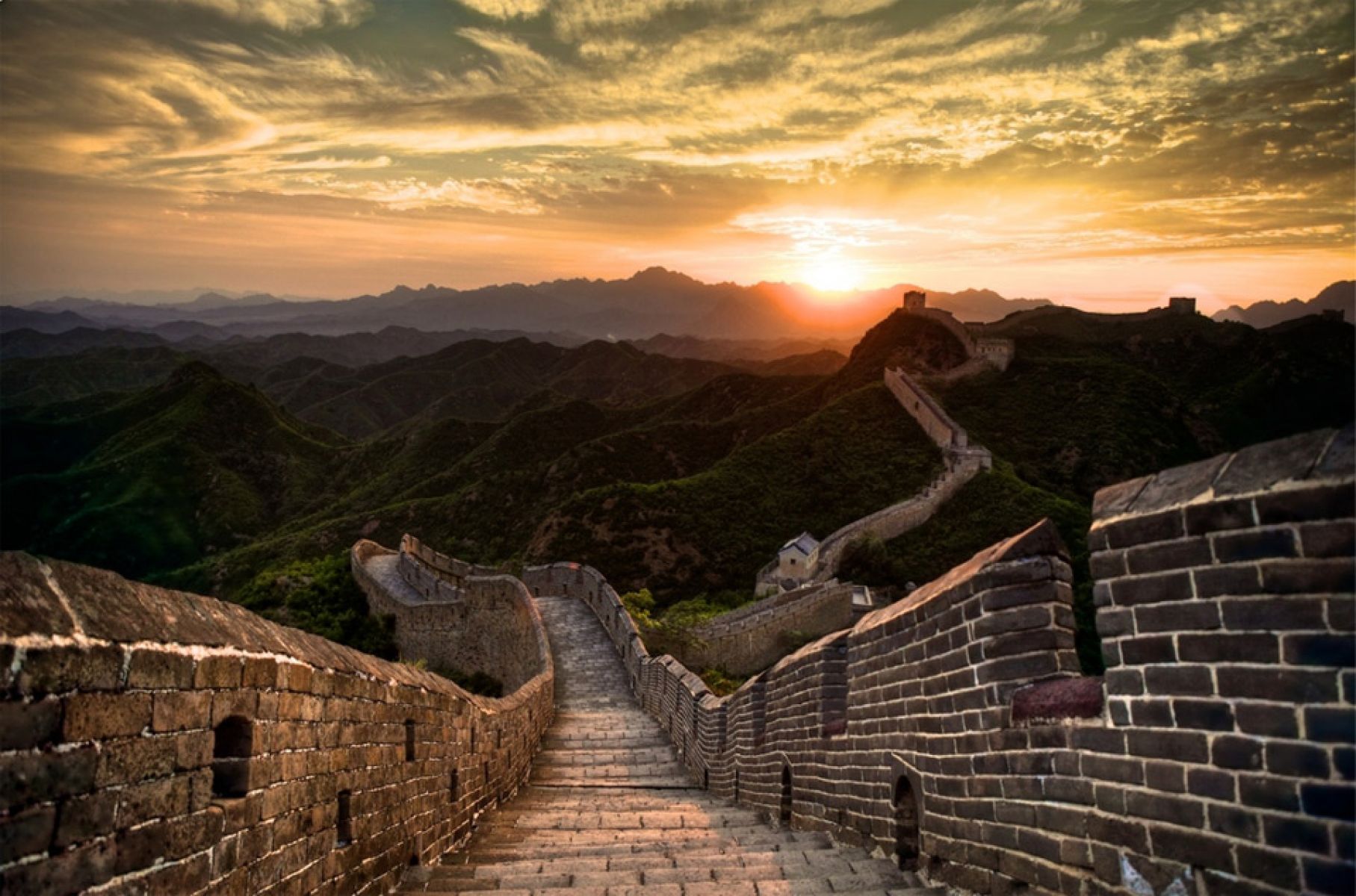 Sunset Over Great Wall Of China Wallpaper - Great Wall Of China Sunset - HD Wallpaper 