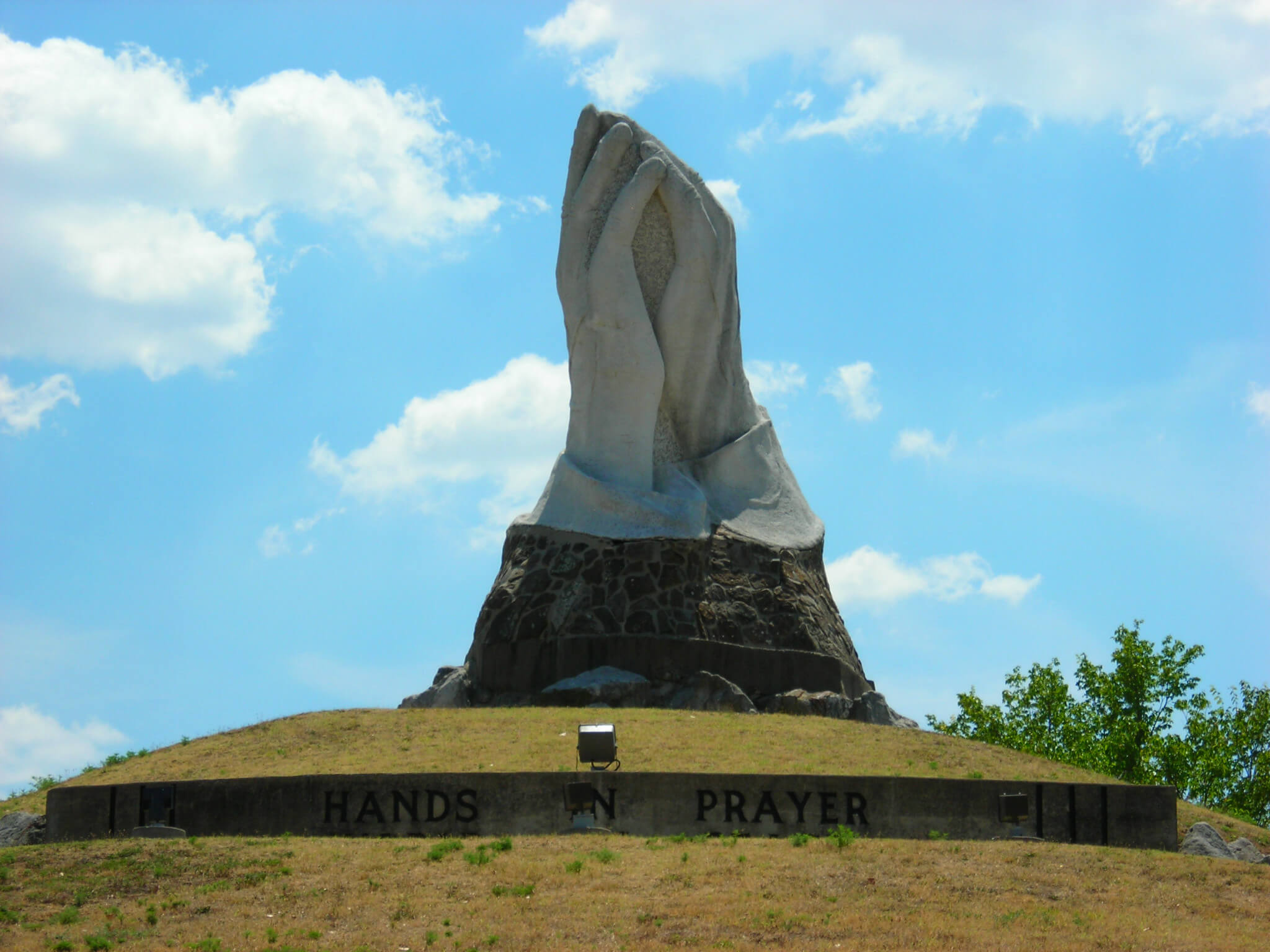 Midwest In Photos - National Monument - HD Wallpaper 