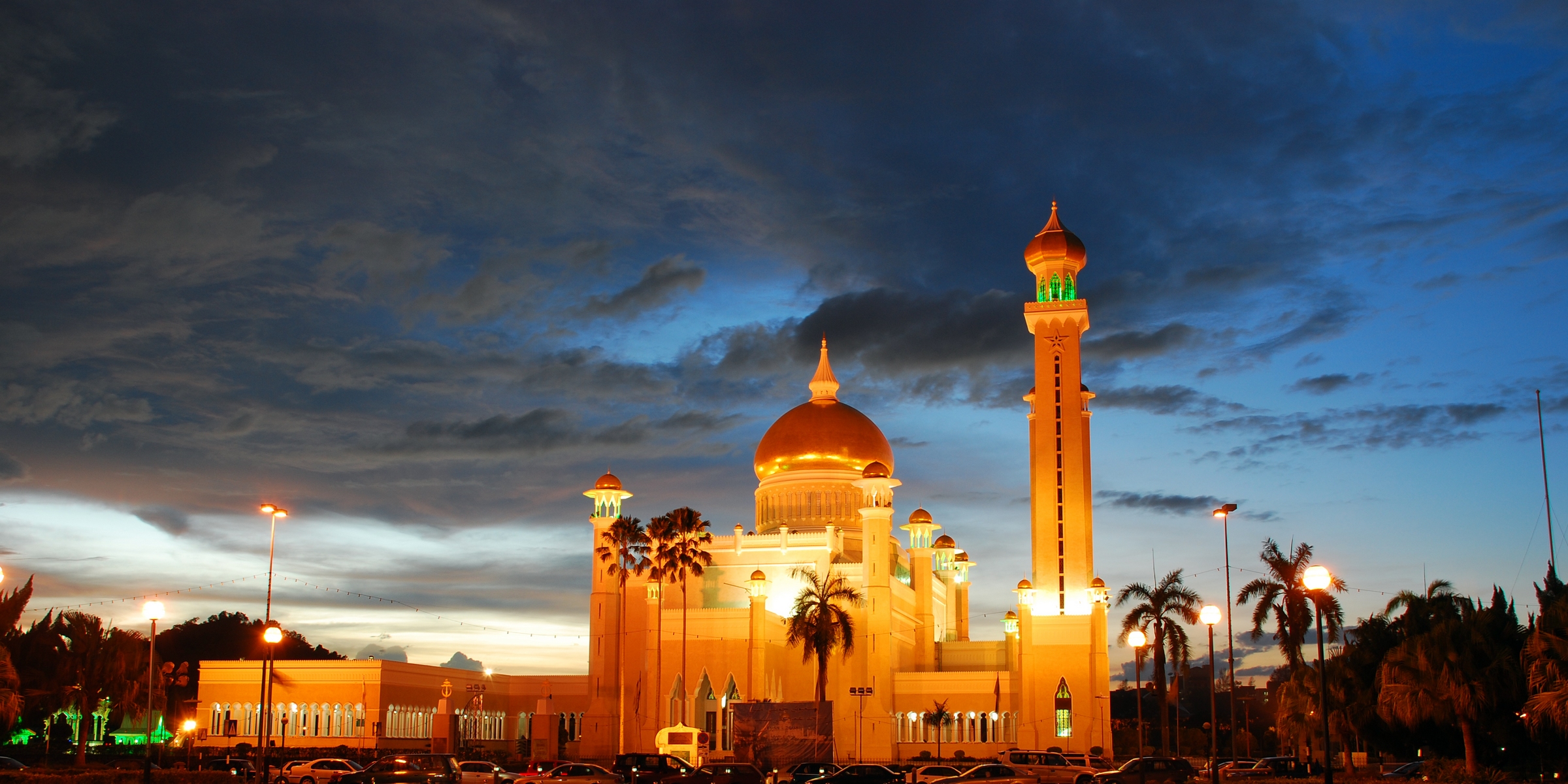 Sultan Omar Ali Saifuddin Mosque - HD Wallpaper 