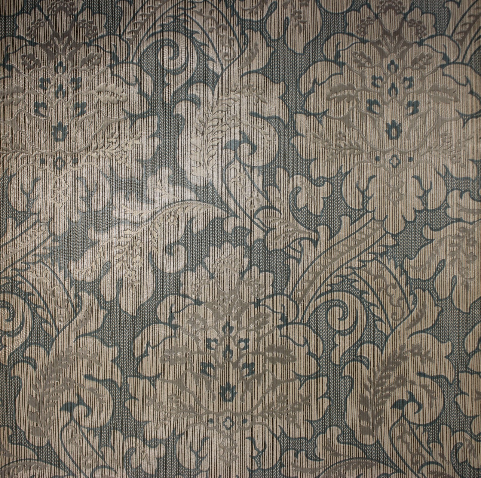 Typical French House Design - Background - HD Wallpaper 