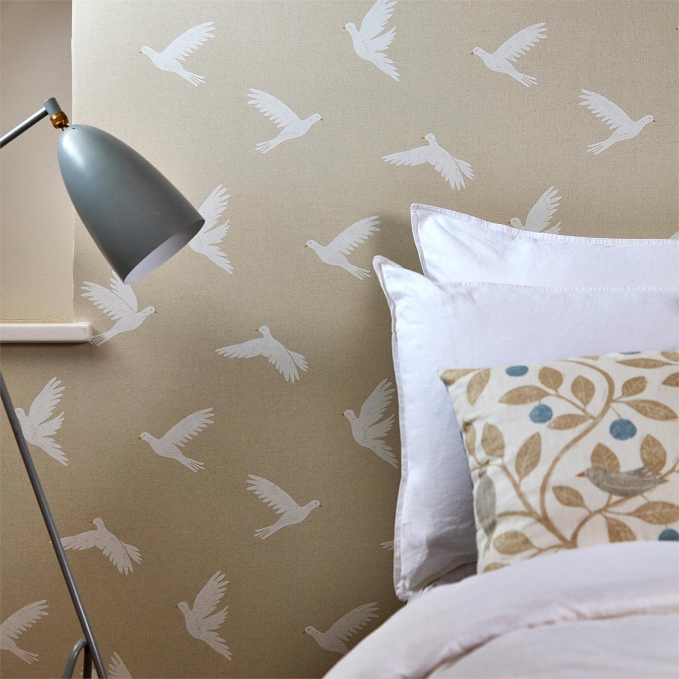 Paper Doves, A Wallpaper By Sanderson, Part Of The - Sanderson Wallpaper Paper Doves - HD Wallpaper 