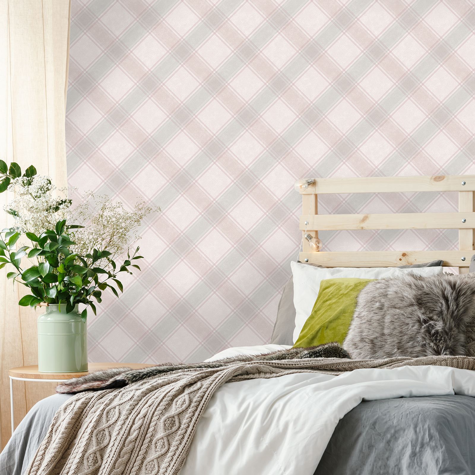 Holden Aiden Check Wallpaper Grey Pink Yellow Tartan - Tapeta W Kratę Szara - HD Wallpaper 