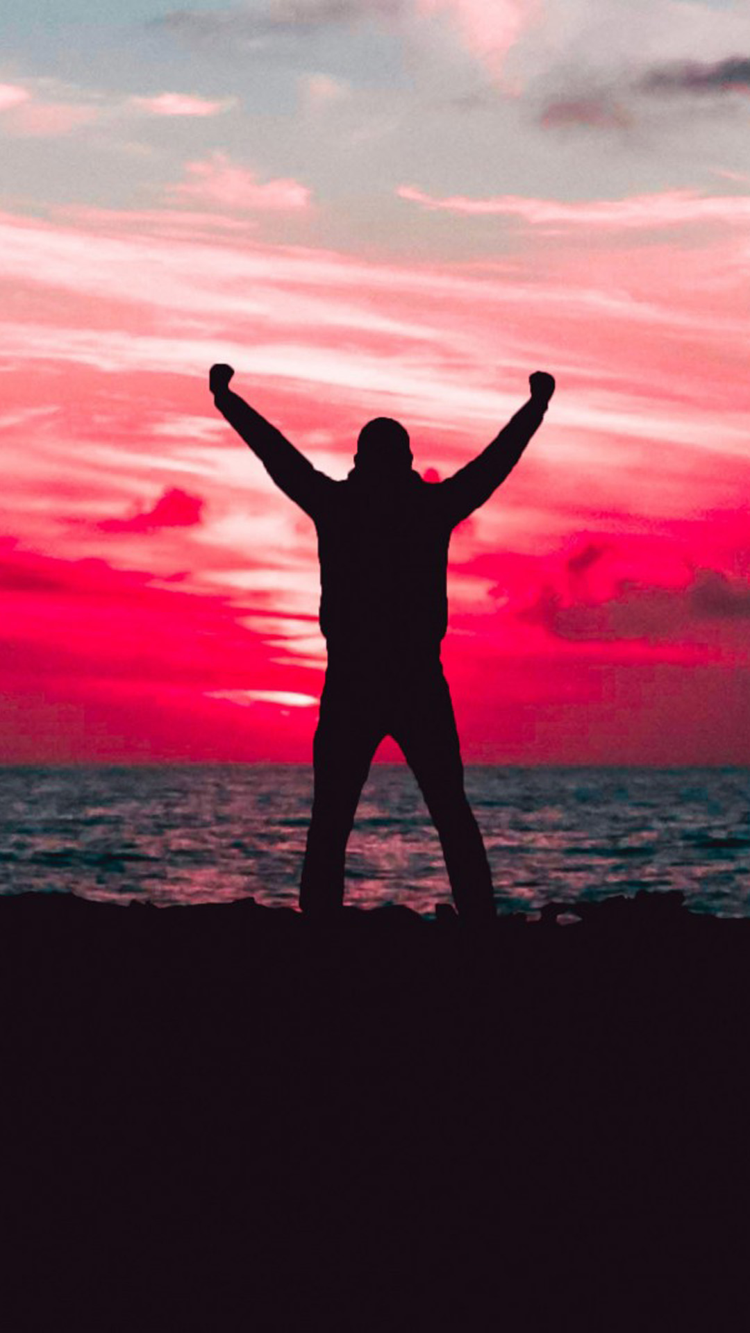 Silhouette Man Sunset Beach Hd Mobile Wallpaper - Silhouette Man On Beach - HD Wallpaper 