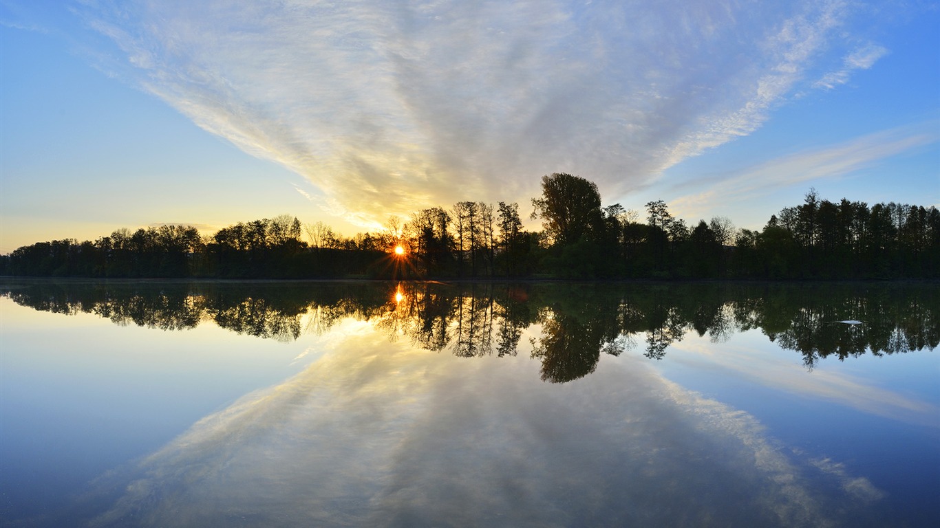 Calm Lake Nature Scenery Theme Wallpaper - Wallpaper - HD Wallpaper 