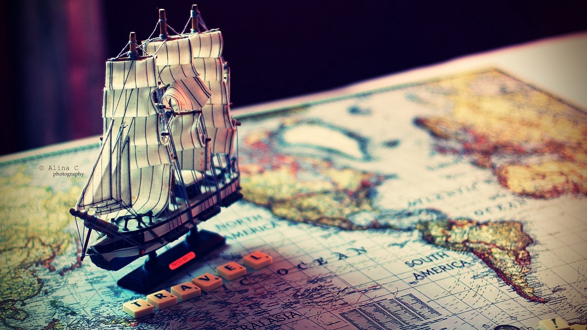 Wallpaper Ship, Map, World, Souvenir - Cool Travel Backgrounds - HD Wallpaper 