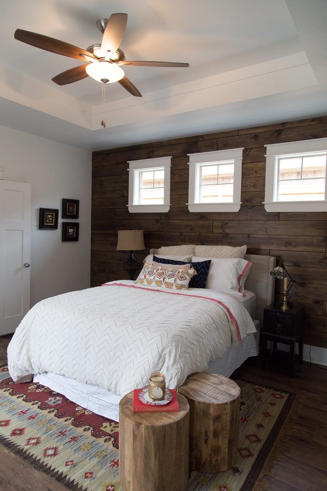Faux Wood Wallpaper Bedroom Transitional With Tray - Bedroom - HD Wallpaper 