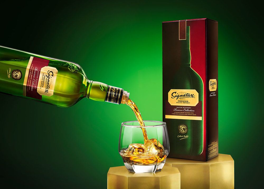 Signature Whisky 750ml Price In India - HD Wallpaper 